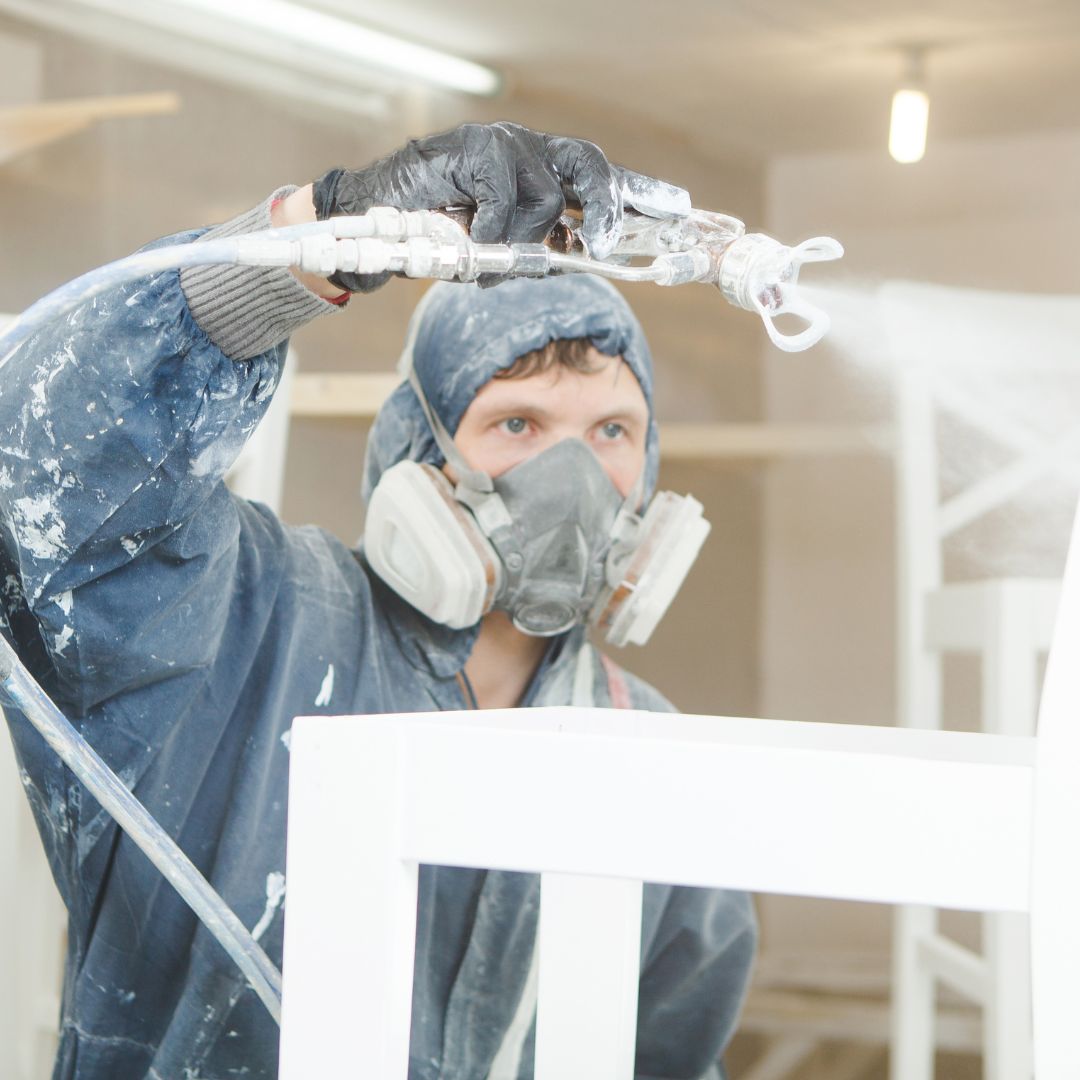 perfektpl-lakierowanie-metoda-natryskowa-krzeslo